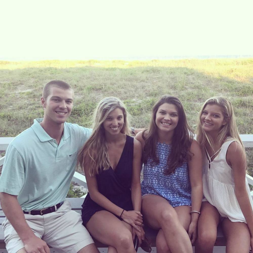 Meet your Posher, Hailey